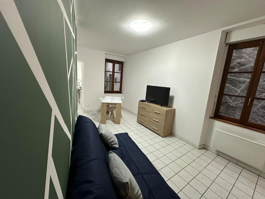 Apartment Centre